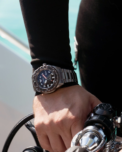 Promaster Dive Automatic Black Dial Super Titanium Bracelet Promaster Dive Automatic Black Dial Super Titanium Bracelet